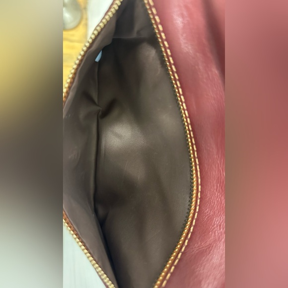 Borse in Pelle leather crossbody with adjustable strap - Picture 13 of 15